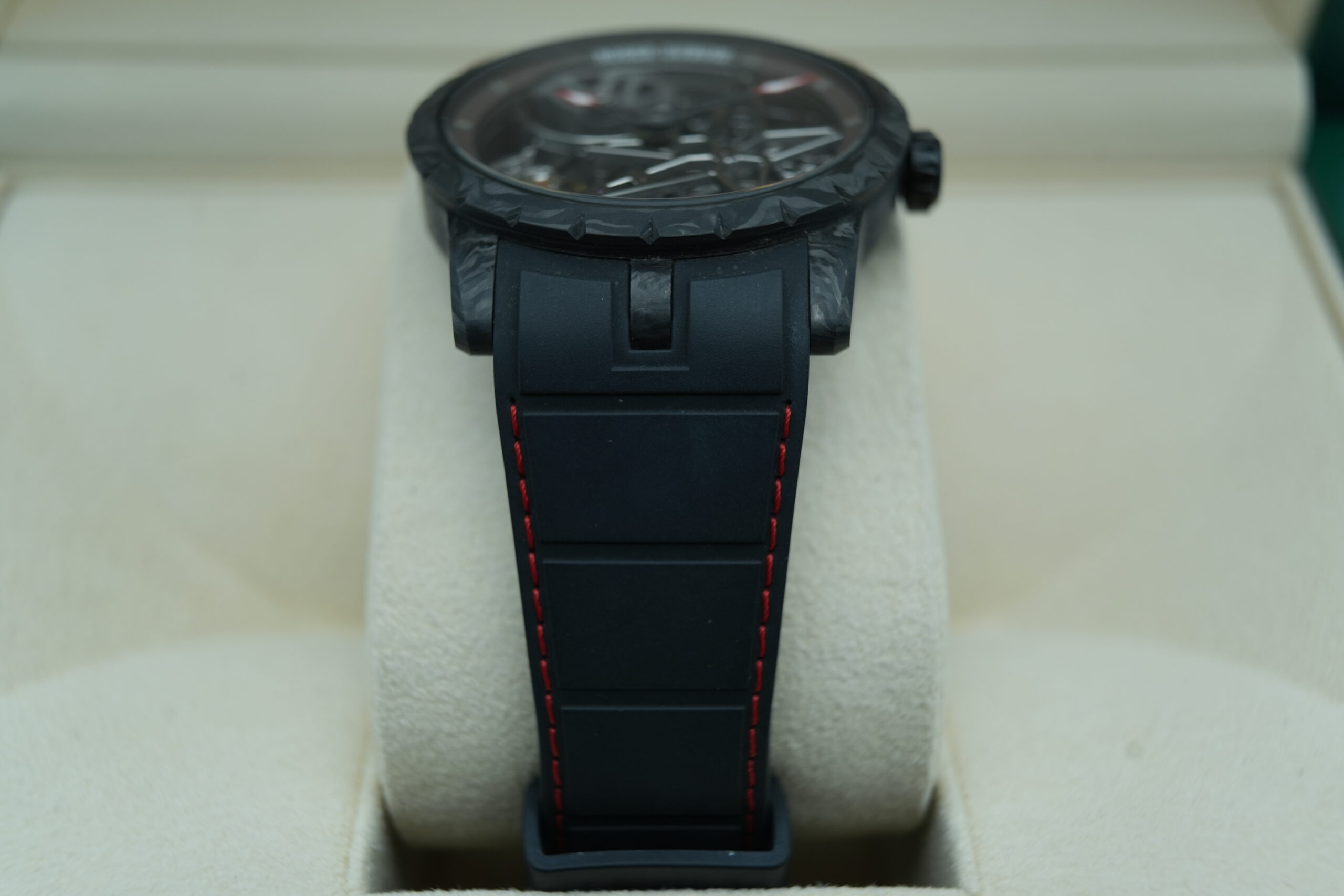 Roger Dubuis RDDBEX0777 Excalibur Carbon Skeleton Carbon