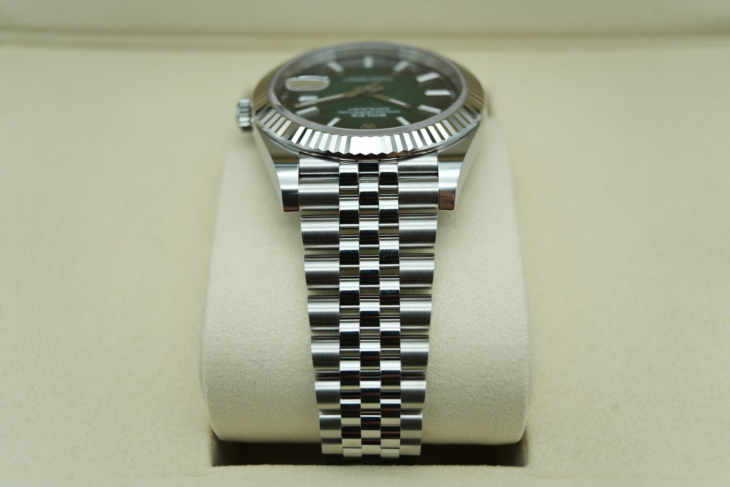 Rolex 126334 Datejust 41 Green Ombre Dial