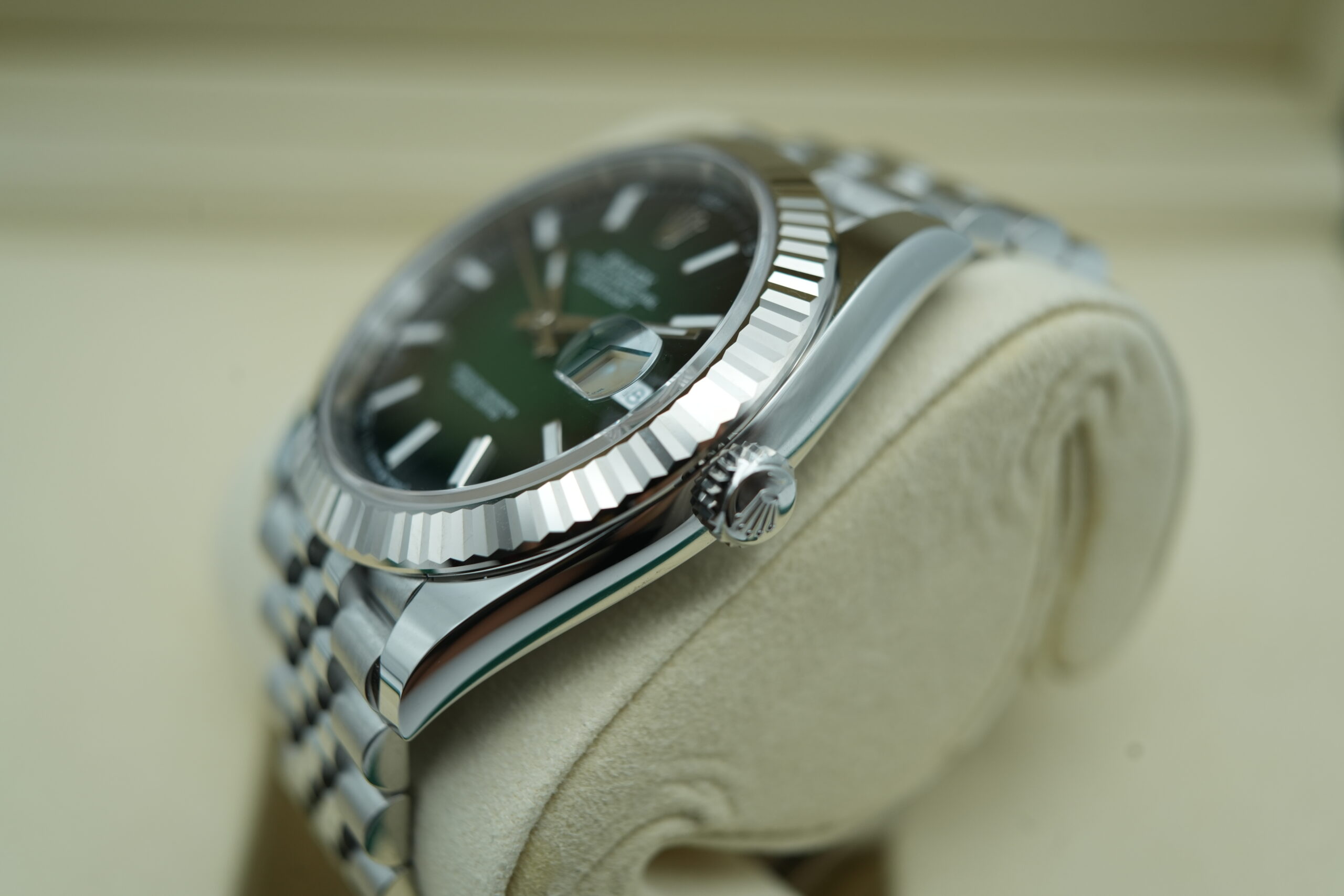 Rolex 126334 Datejust 41 Green Ombre Dial