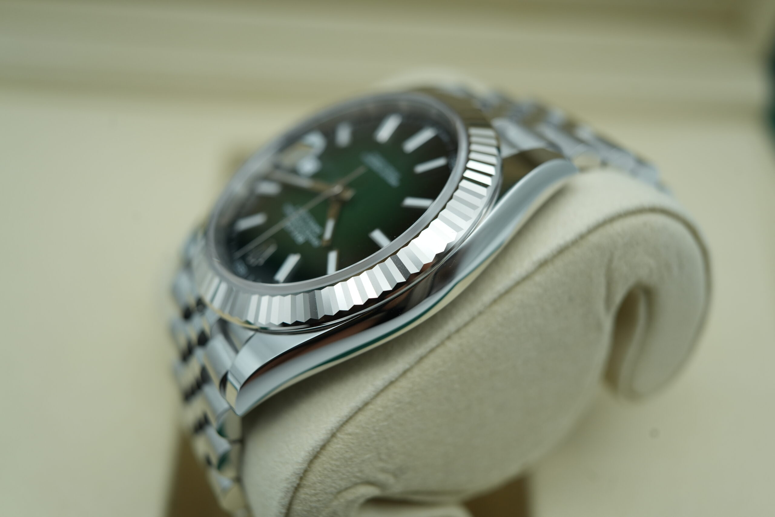 Rolex 126334 Datejust 41 Green Ombre Dial
