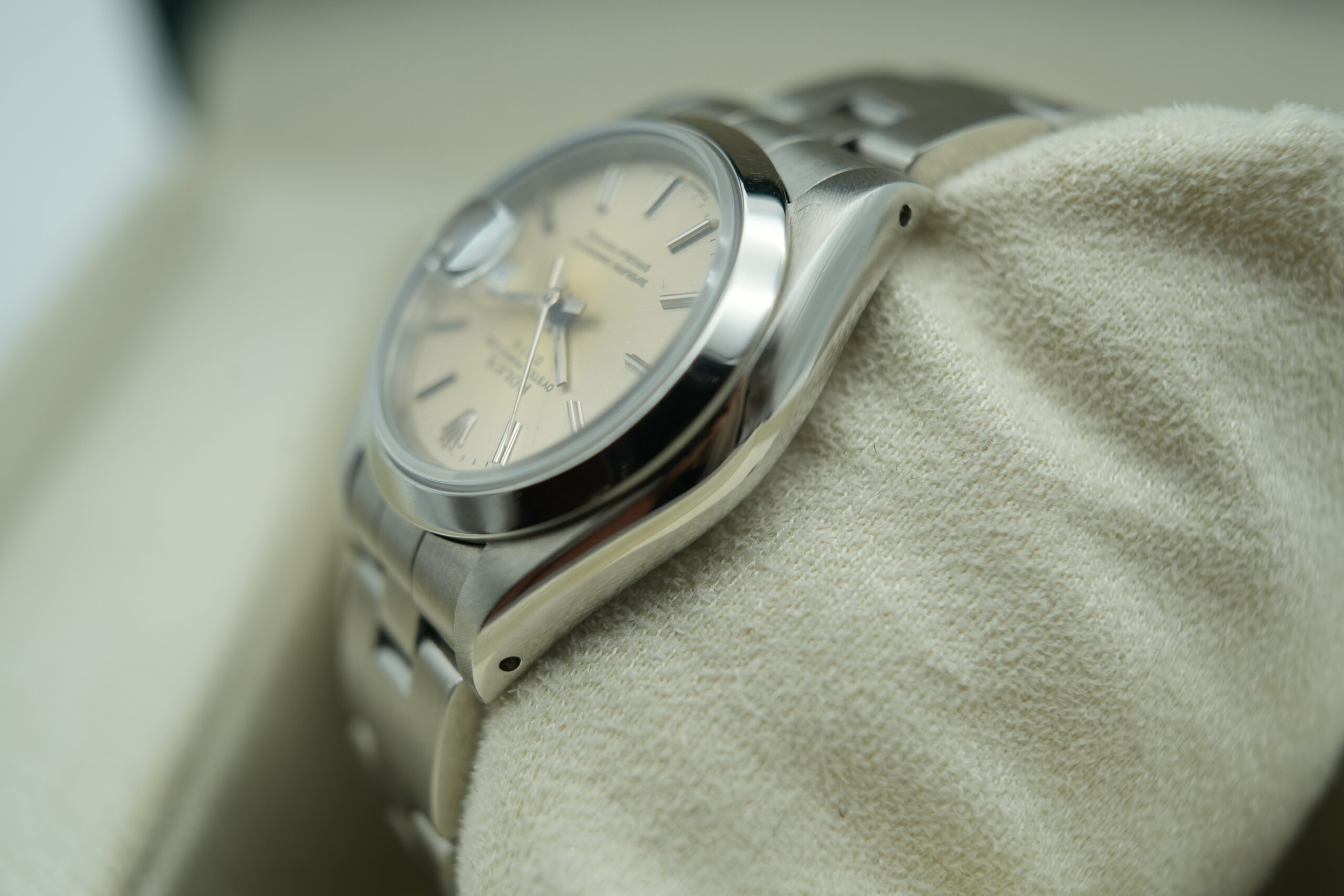 Rolex 69160 Ladies Oyster Perpetual Date
