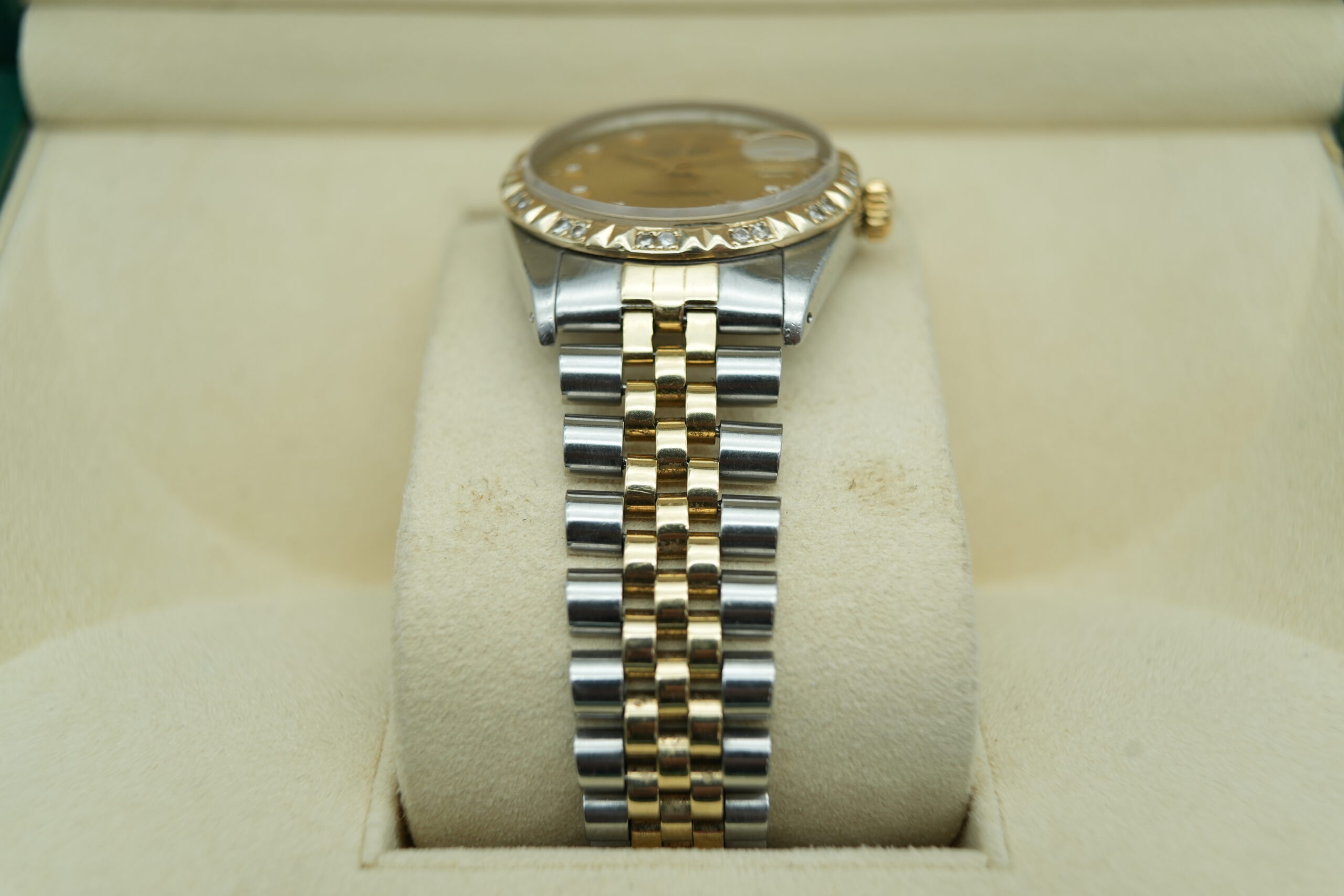 Rolex 16013 Datejust 36 Rare Pyramid Bezel