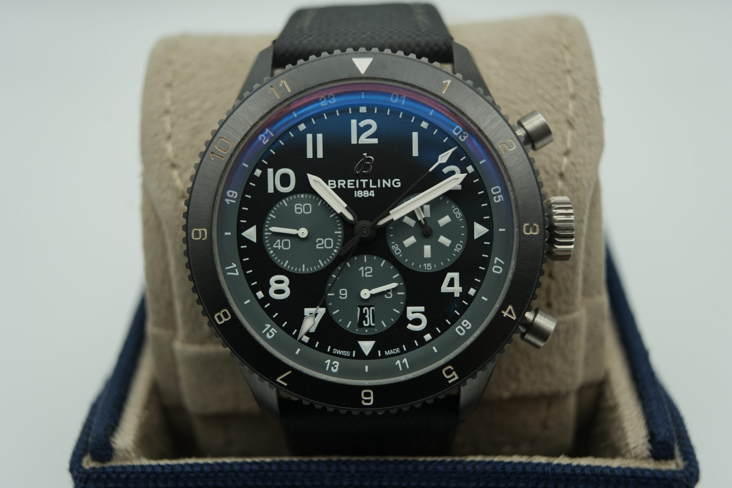 Breitling SB0445 Super Avi B04  Chronograph GMT Mosquito Night Fighter