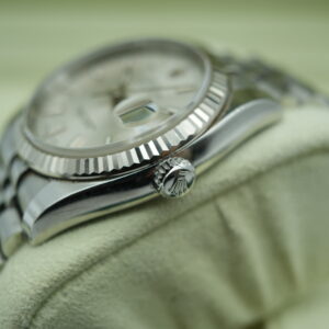 Rolex 116234 Datejust 36mm Silver Dial in Jubilee view 4