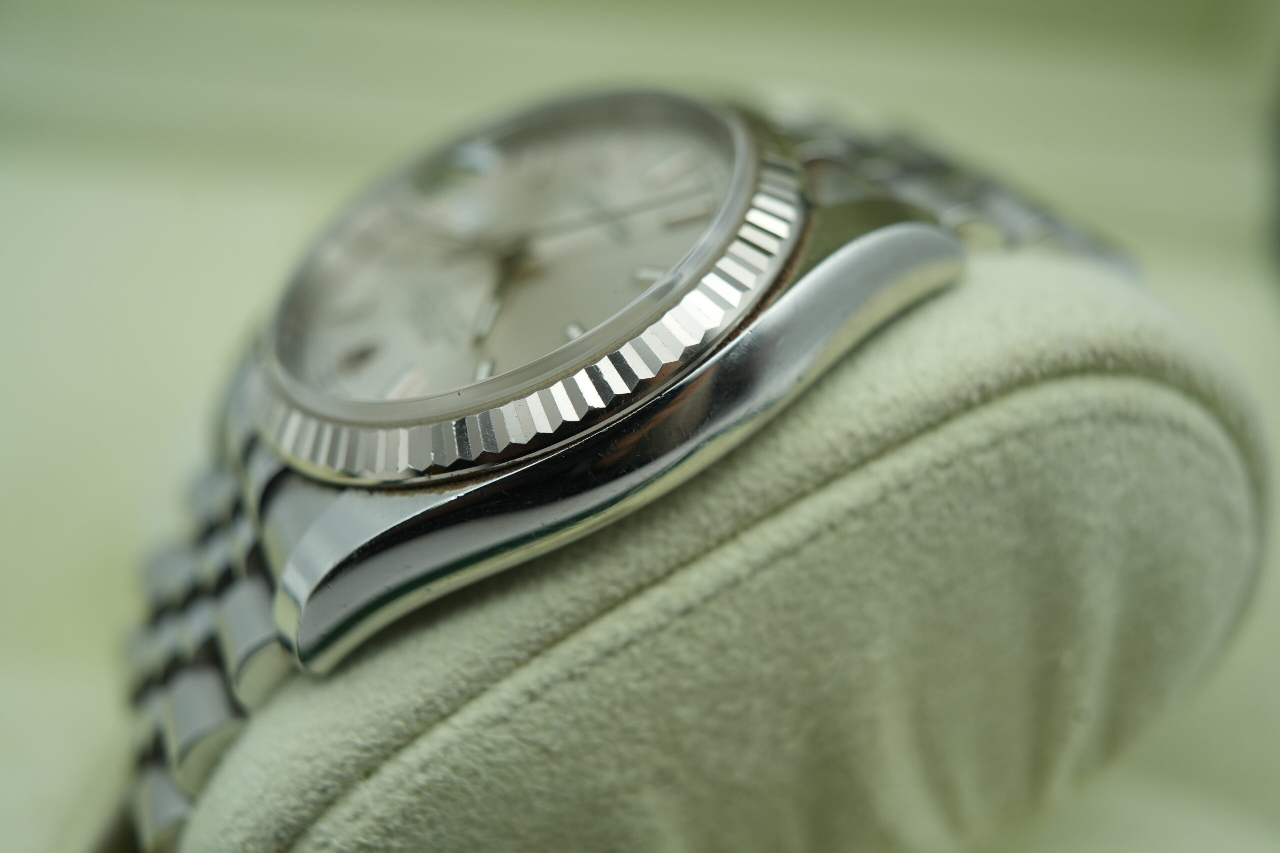 Rolex 116234 Datejust 36mm Silver Dial in Jubilee