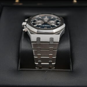 Audemars Piguet Blue Dial Oak Chrono view 6