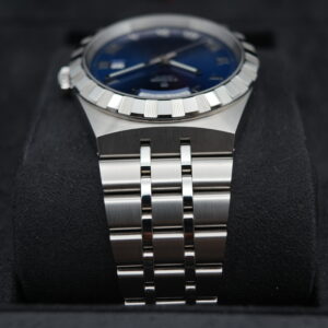 Tudor 28600 Royal Blue dial view 5