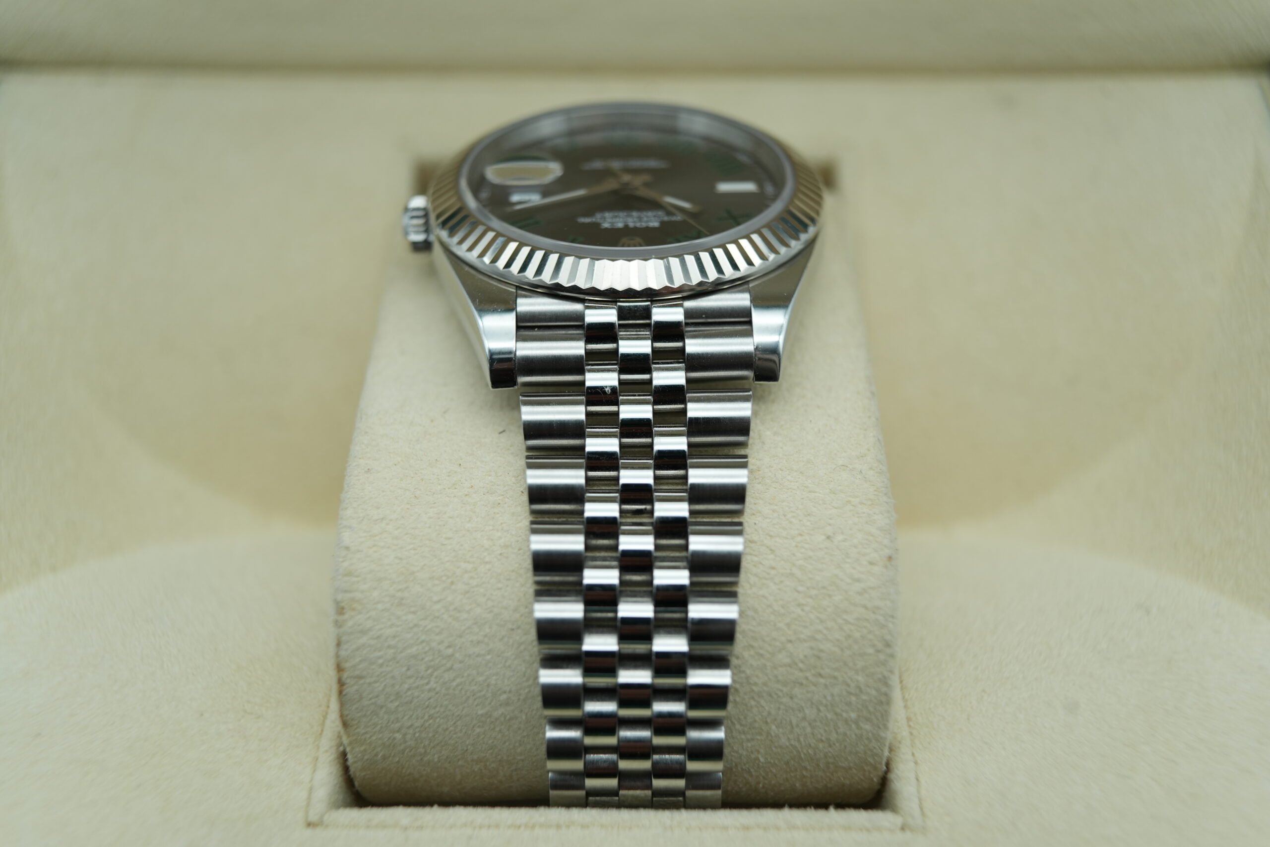 Rolex 126334 Datejust 41 Wimbledon on Jubilee