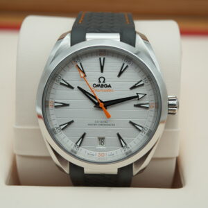 Omega 22012412102002 Seamaster Aqua Terra 150M view 2