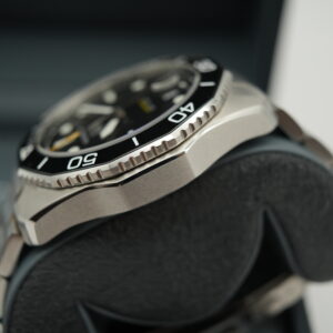 TAG Heuer WBP201A Aquaracer 300M view 3