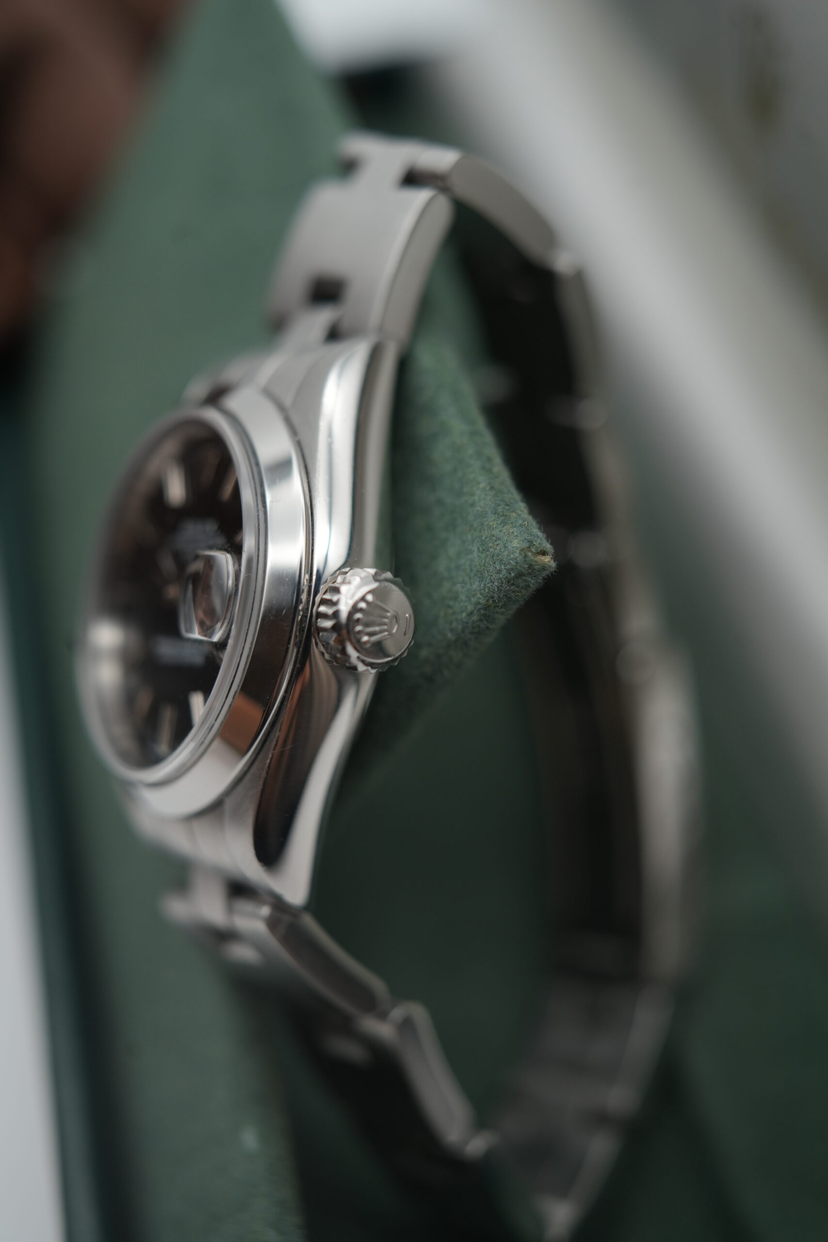 Rolex 69160 Oyster Perpetual Date Black Dial