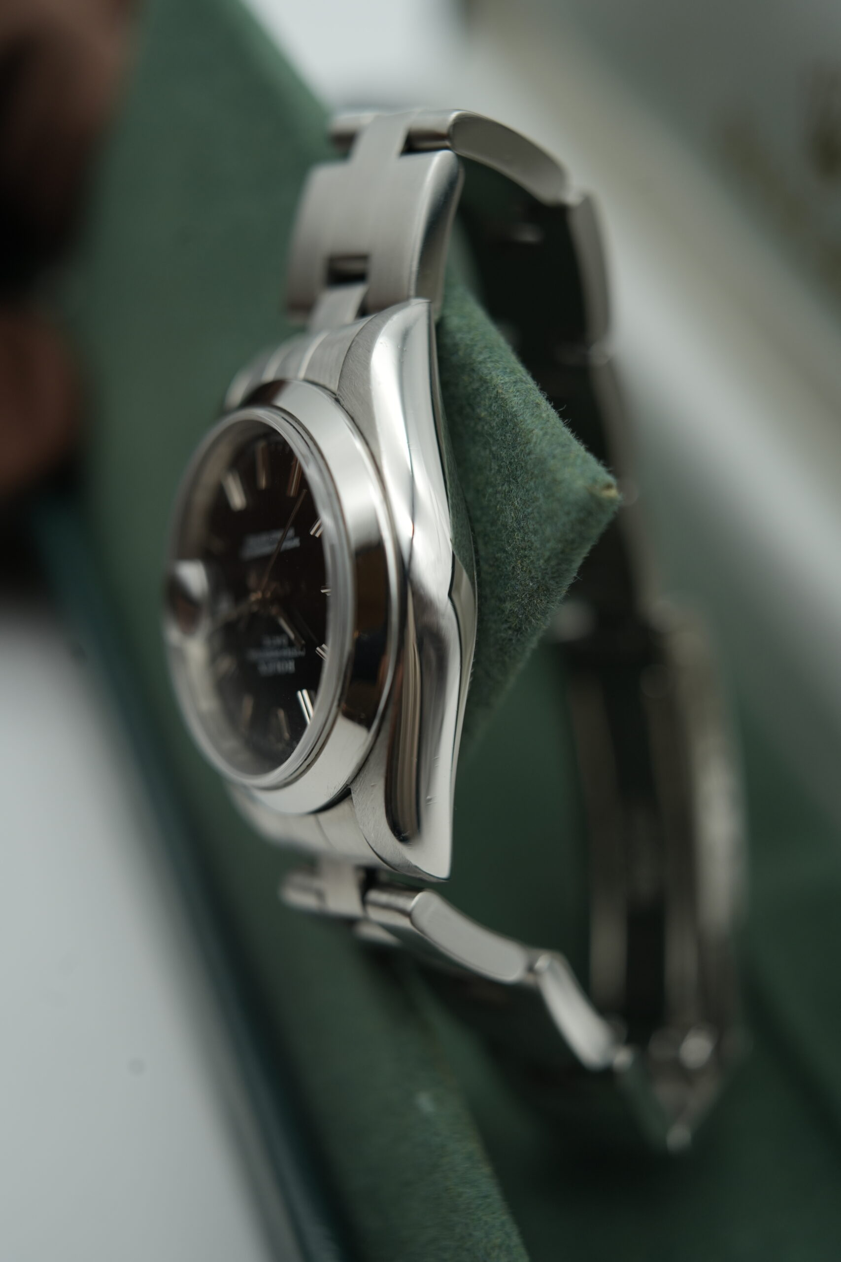Rolex 69160 Oyster Perpetual Date Black Dial