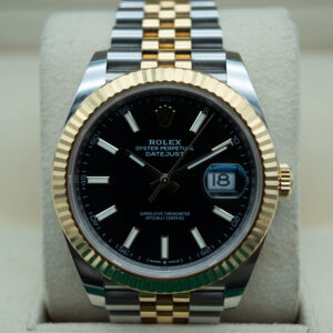 Rolex 126333 41mm Two-Tone Datejust Black Dial view 2