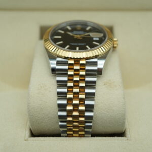 Rolex 126333 41mm Two-Tone Datejust Black Dial view 3