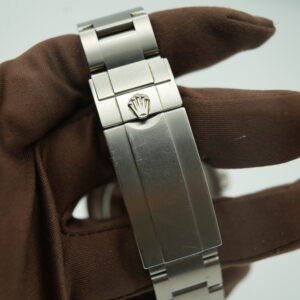 Rolex 126610LN Submariner Date view 7