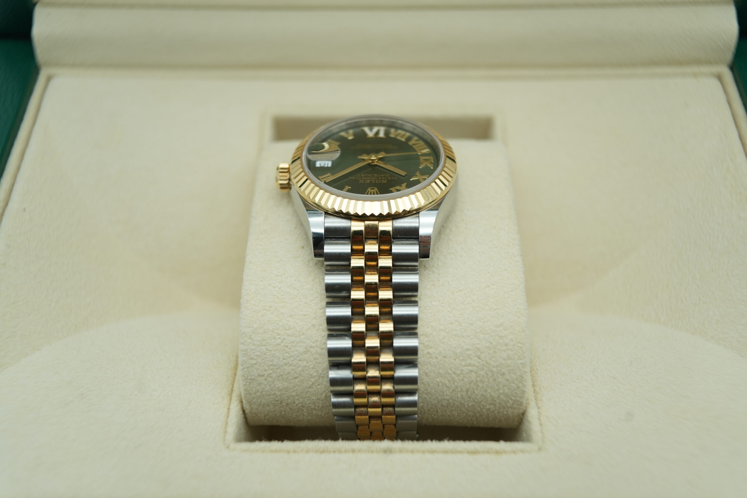 Rolex 278273 Datejust 31 Olive Green Roman dial