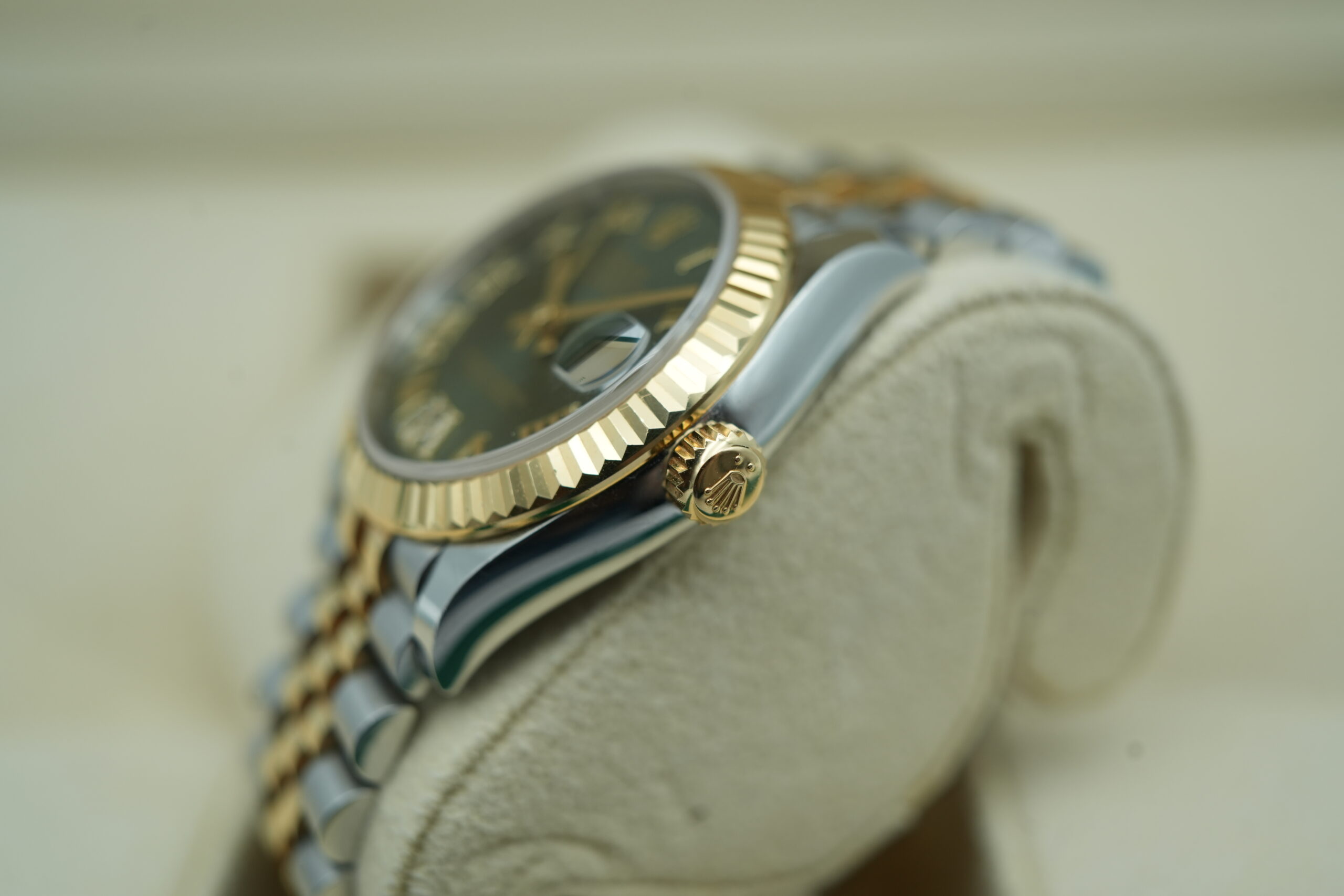 Rolex 278273 Datejust 31 Olive Green Roman dial