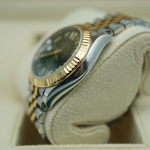 Rolex 278273 Datejust 31 Olive Green Roman dial view 4
