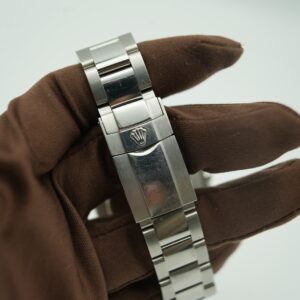 Rolex 116520 Daytona Black dial view 7