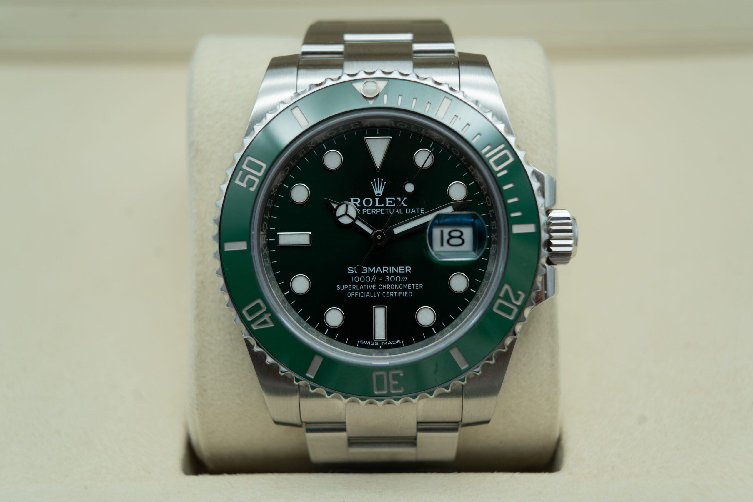Rolex 116610LV Submariner "Hulk"