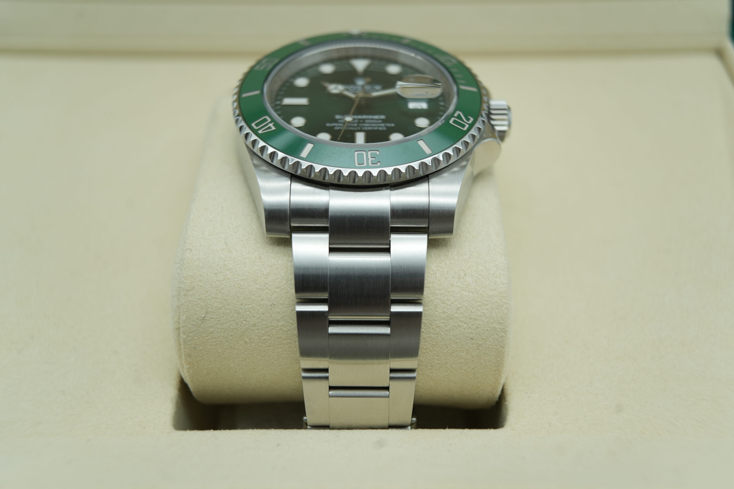 Rolex 116610LV Submariner "Hulk"