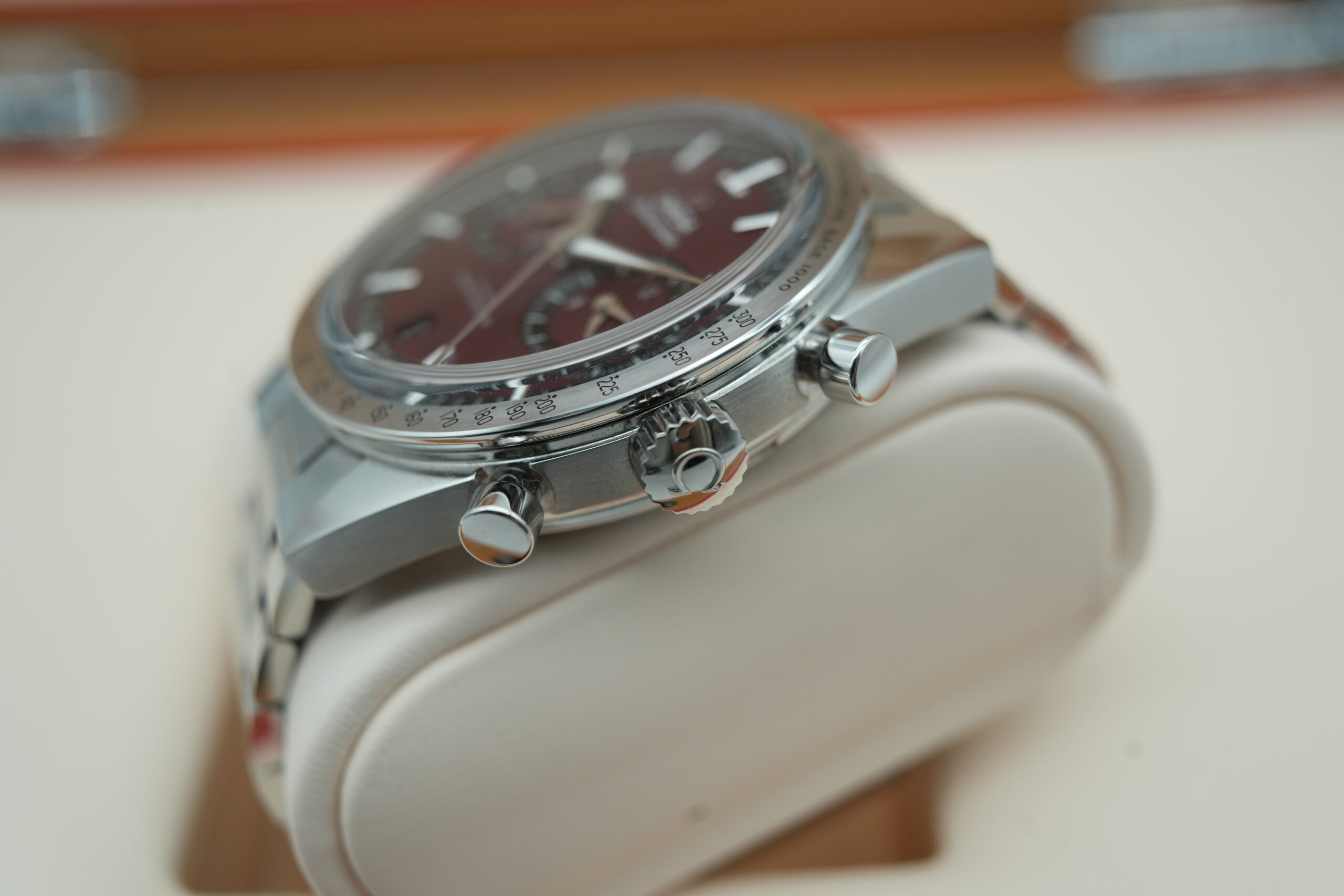 Omega 33210415111001 Speedmaster '57  Burgundy