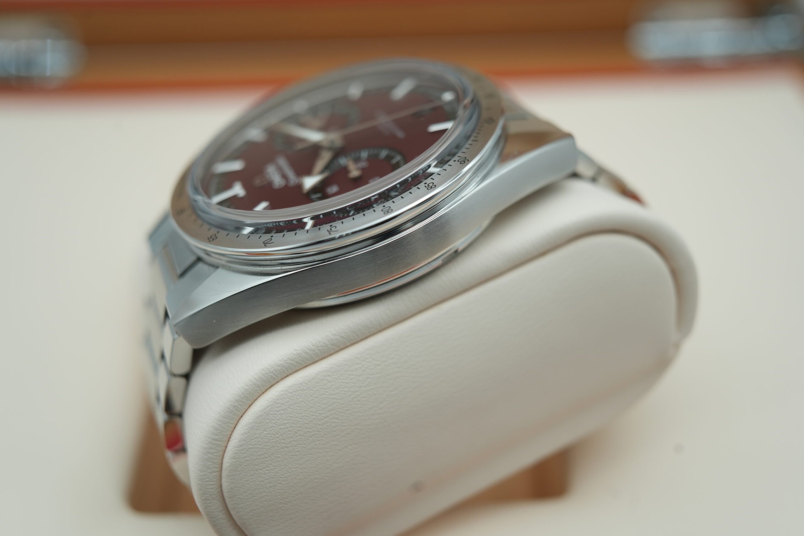 Omega 33210415111001 Speedmaster '57  Burgundy